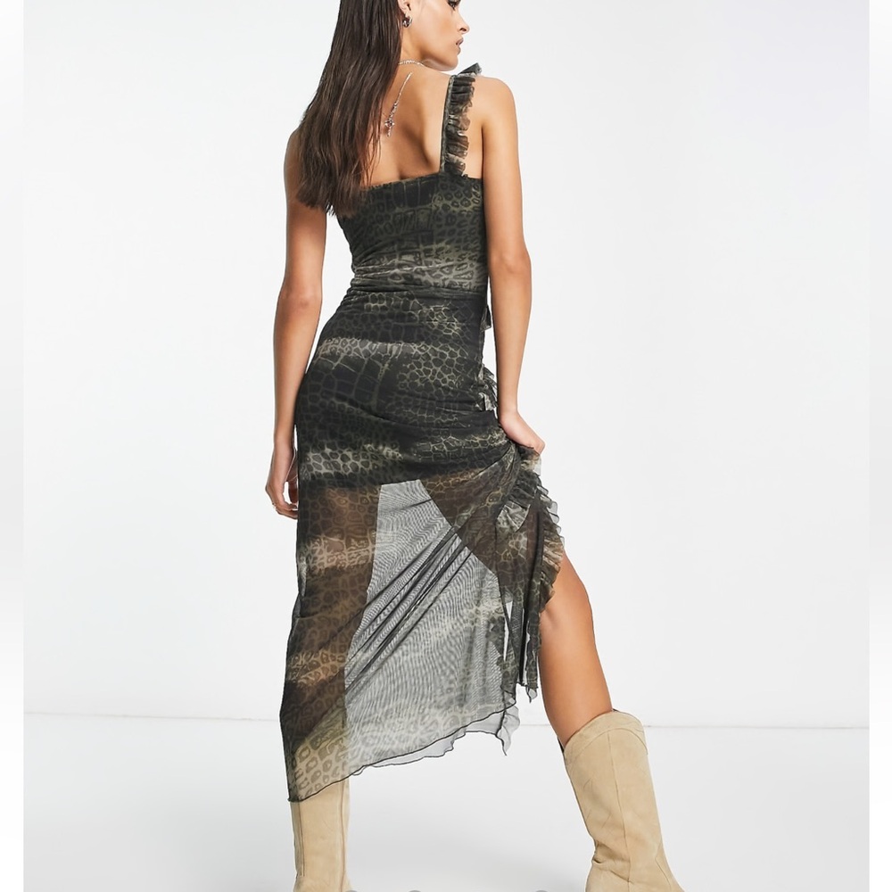 Reclaimed Vintage ruffle Mesh dress - size XS